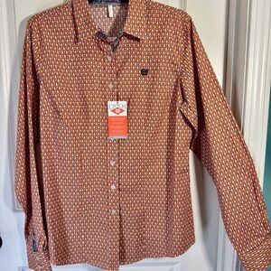 Cinch Women’s Orange and White Geometric Button-Down Shirt